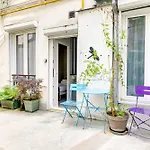 Maison Dartiste A Proximite De La Gare De Lyon